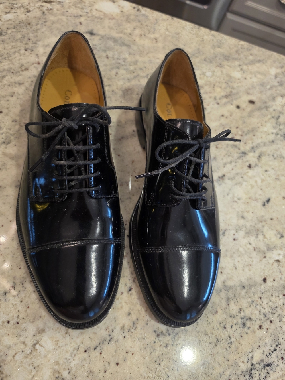 Cole Haan Men’s Black Leather Cap-Toe Oxfords